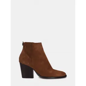 Ankle croute boots with heel