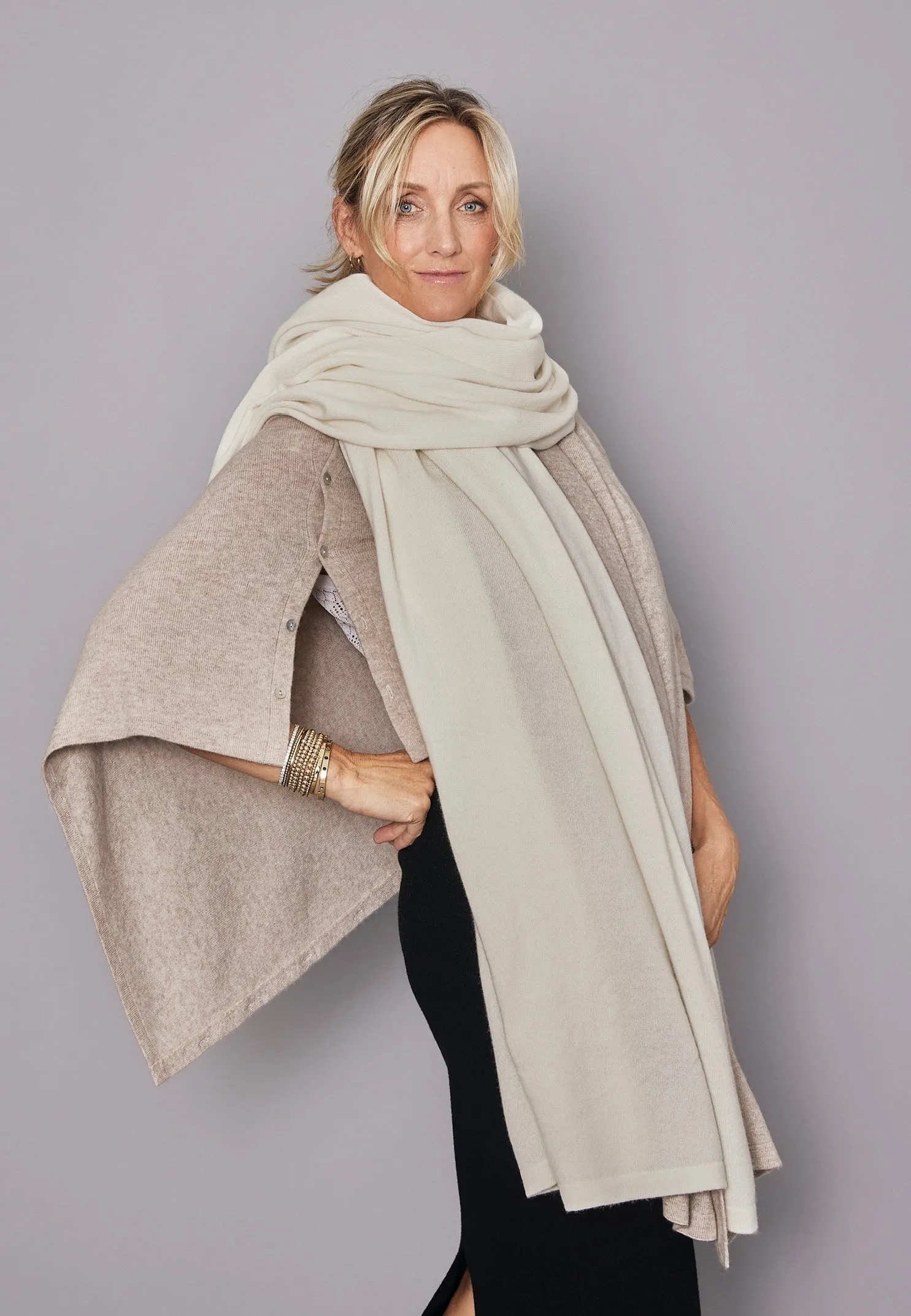 Cashmere Poncho Light Beige | Millet Back in Stock