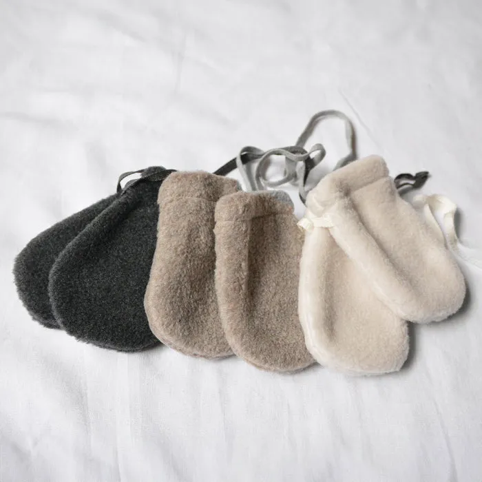 Makié Baby Fleece Mittens Beige