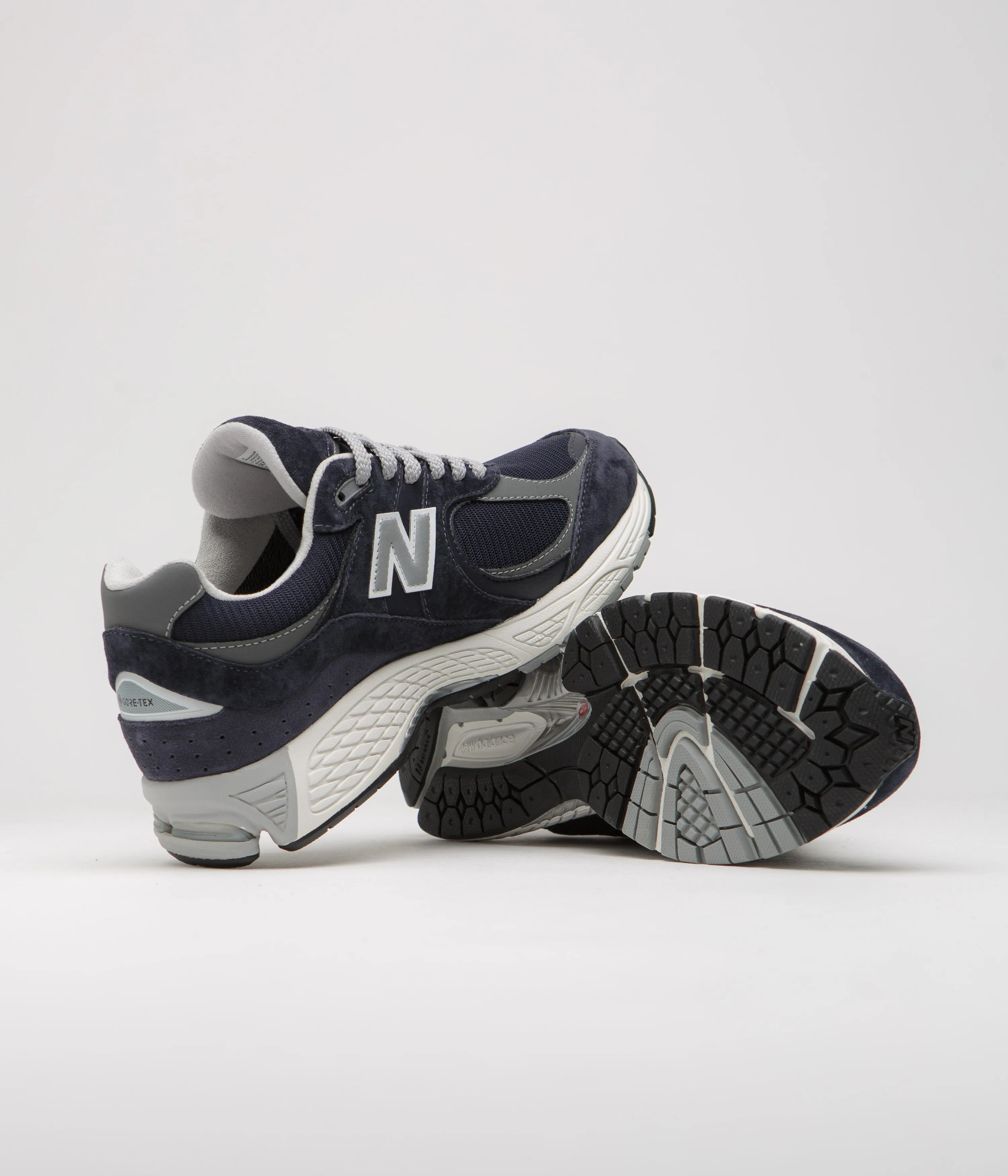 New Balance 2002R Gore Tex Shoes - Eclipse / Castlerock