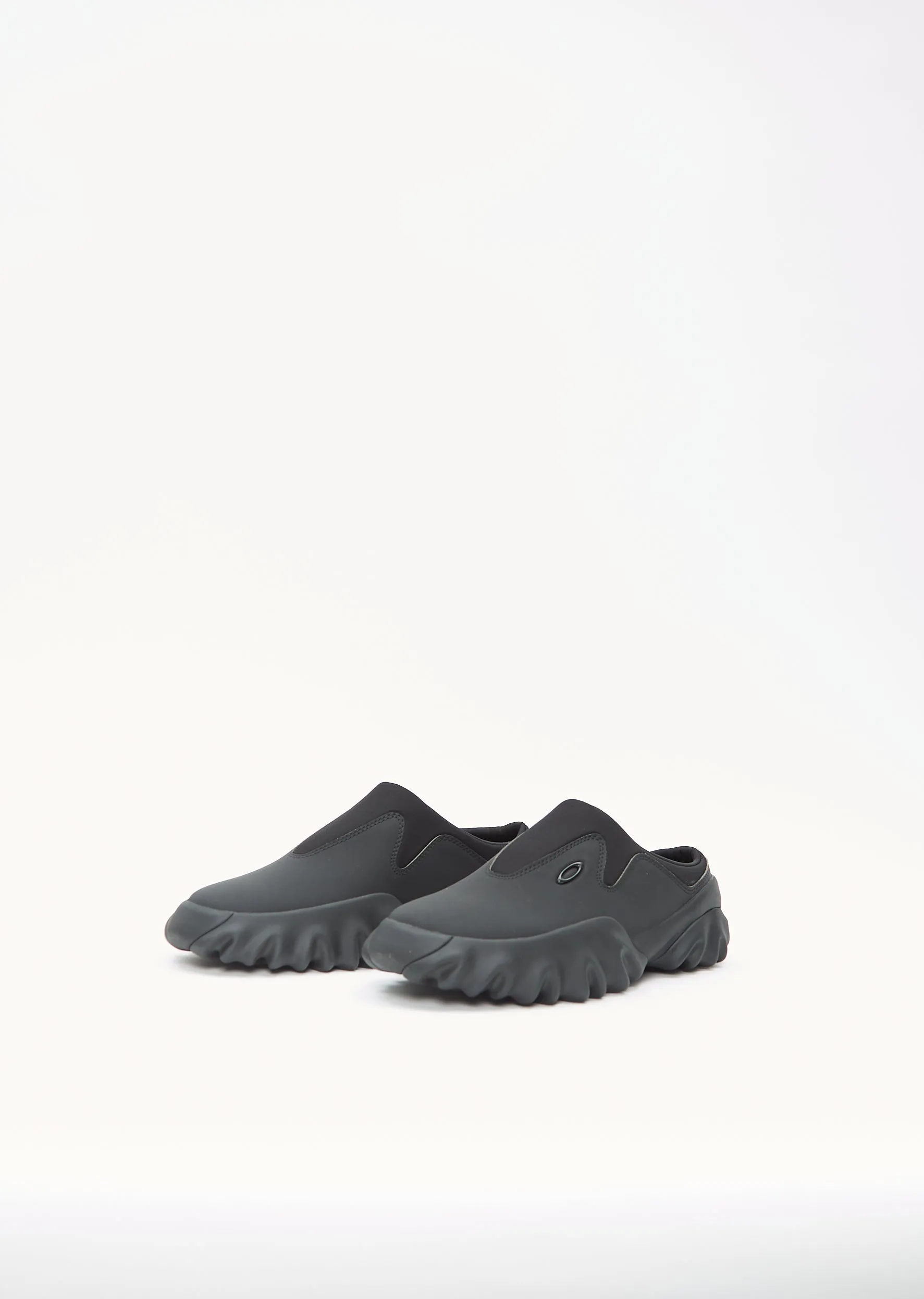 Oakley Slip On